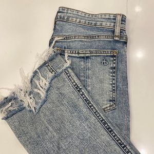 Rag&bone denim. Frayed hem. Bootcut. Size 25